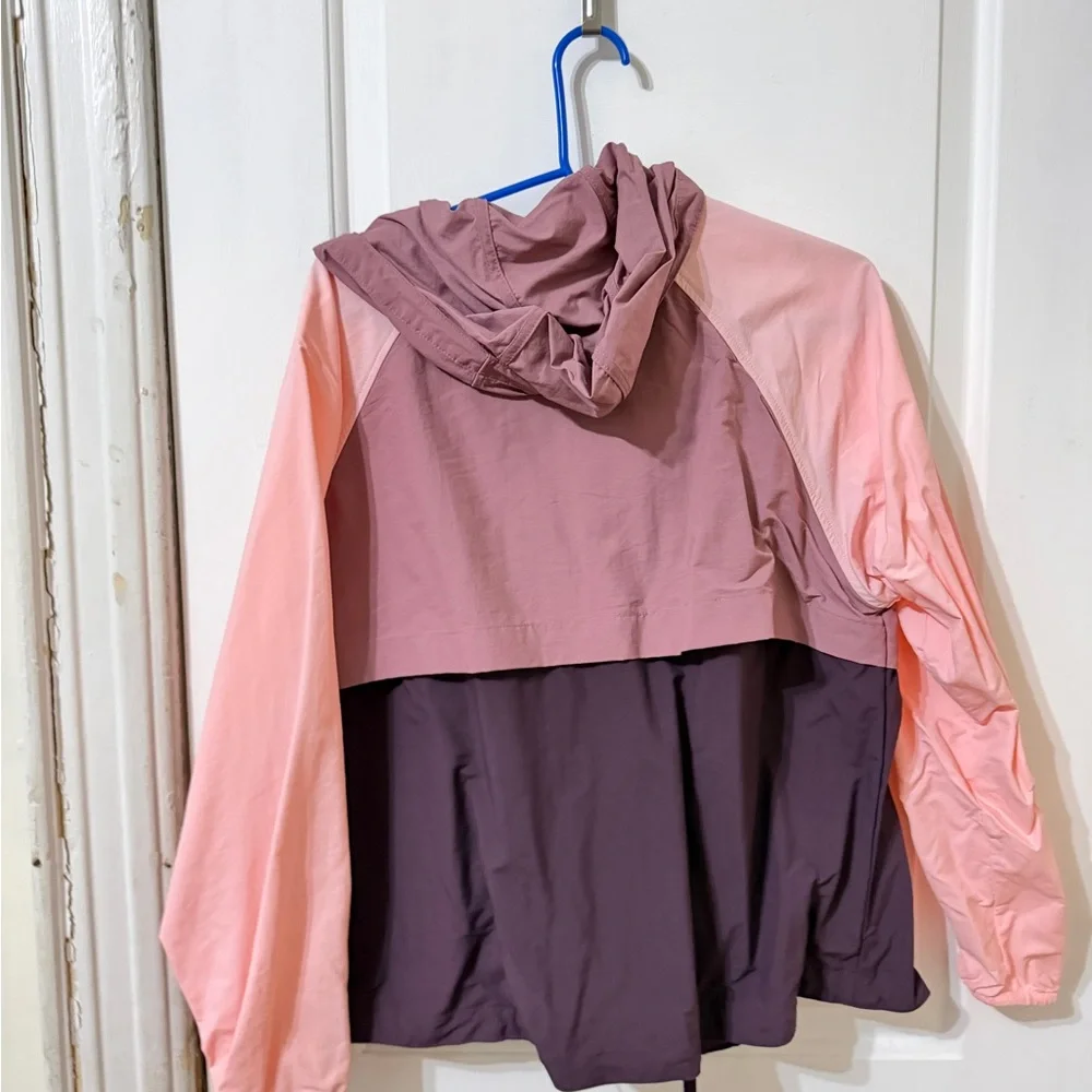 Columbia Mauve and Pink Mesh-Lined Jacket - Picture 3 of 3